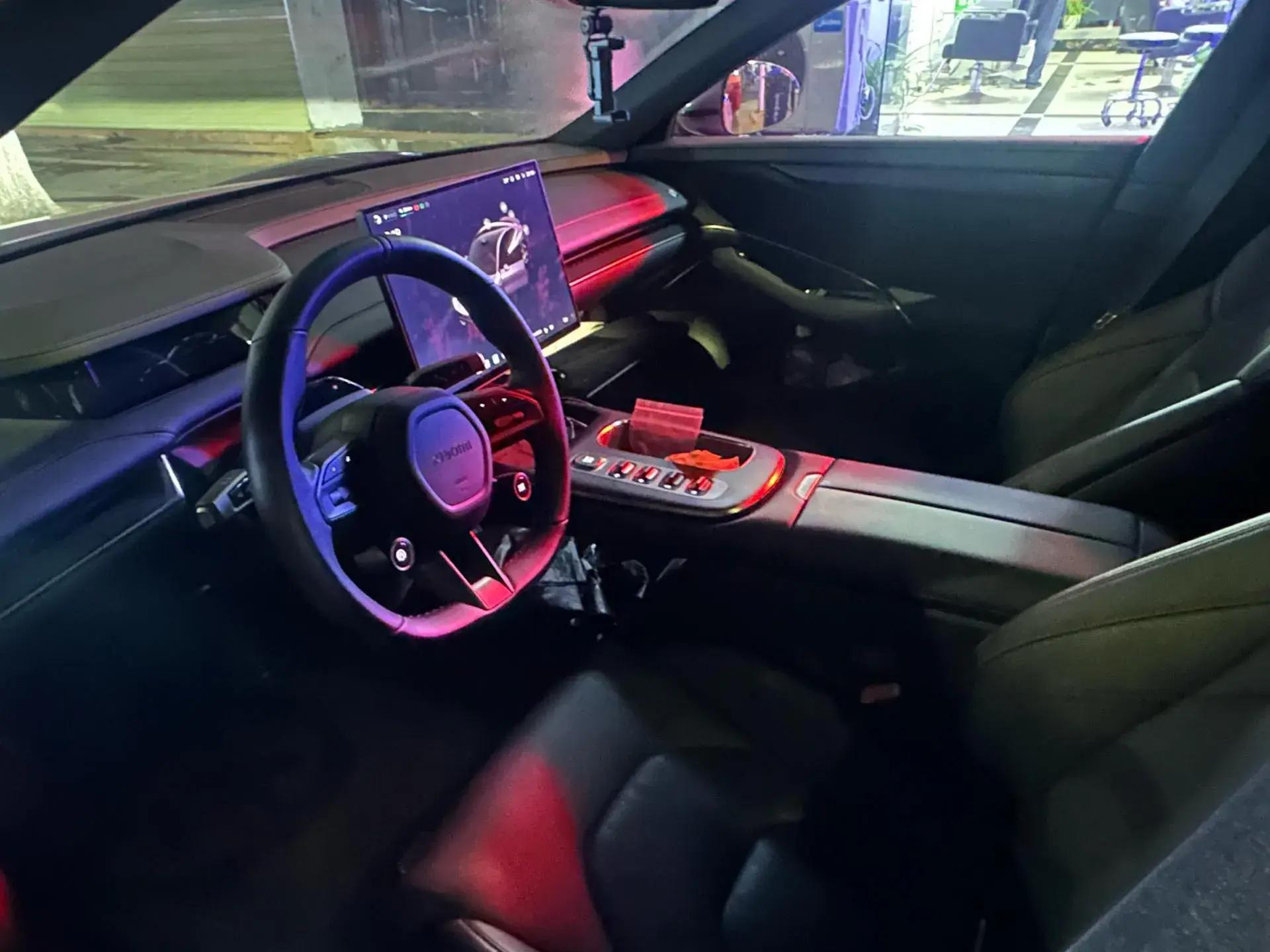 2024 MI SU7 thumbnail 2