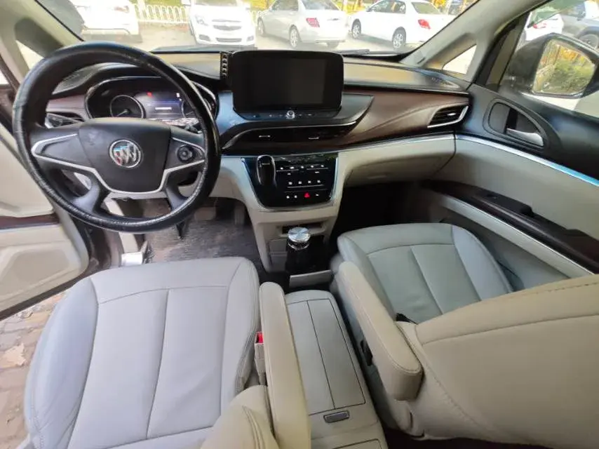 2023 BUICK GL8 thumbnail 3