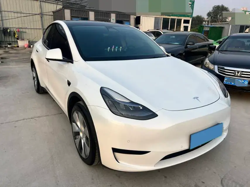 2022 TESLA MODEL thumbnail 3