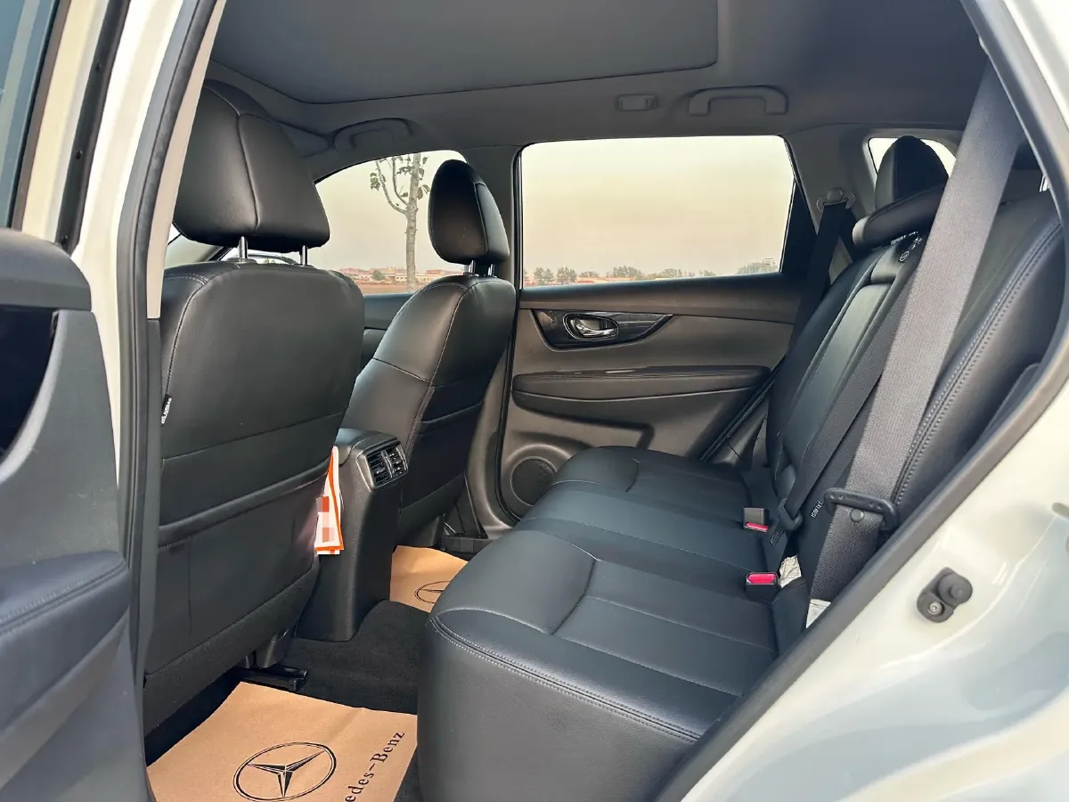 2021 Nissan X-Trail 2.0L 151HP L4 CVT,autocango,china used car exporter,china ev exporter,chinese used car exporter,chinese used ev exporter