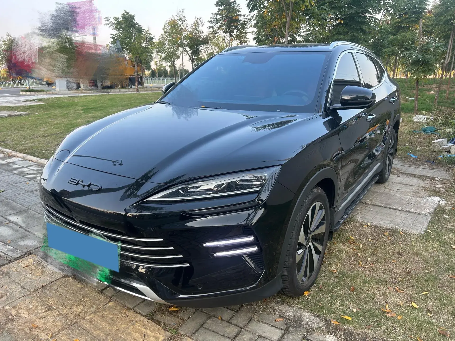 2022 BYD SONG view 1