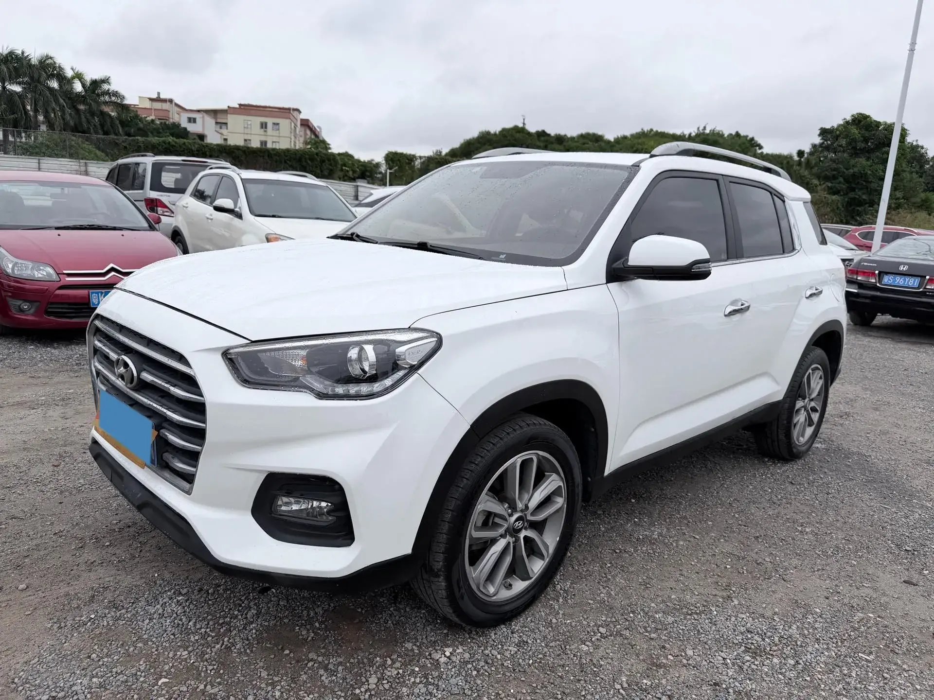 2019 HYUNDAI IX35 view 1