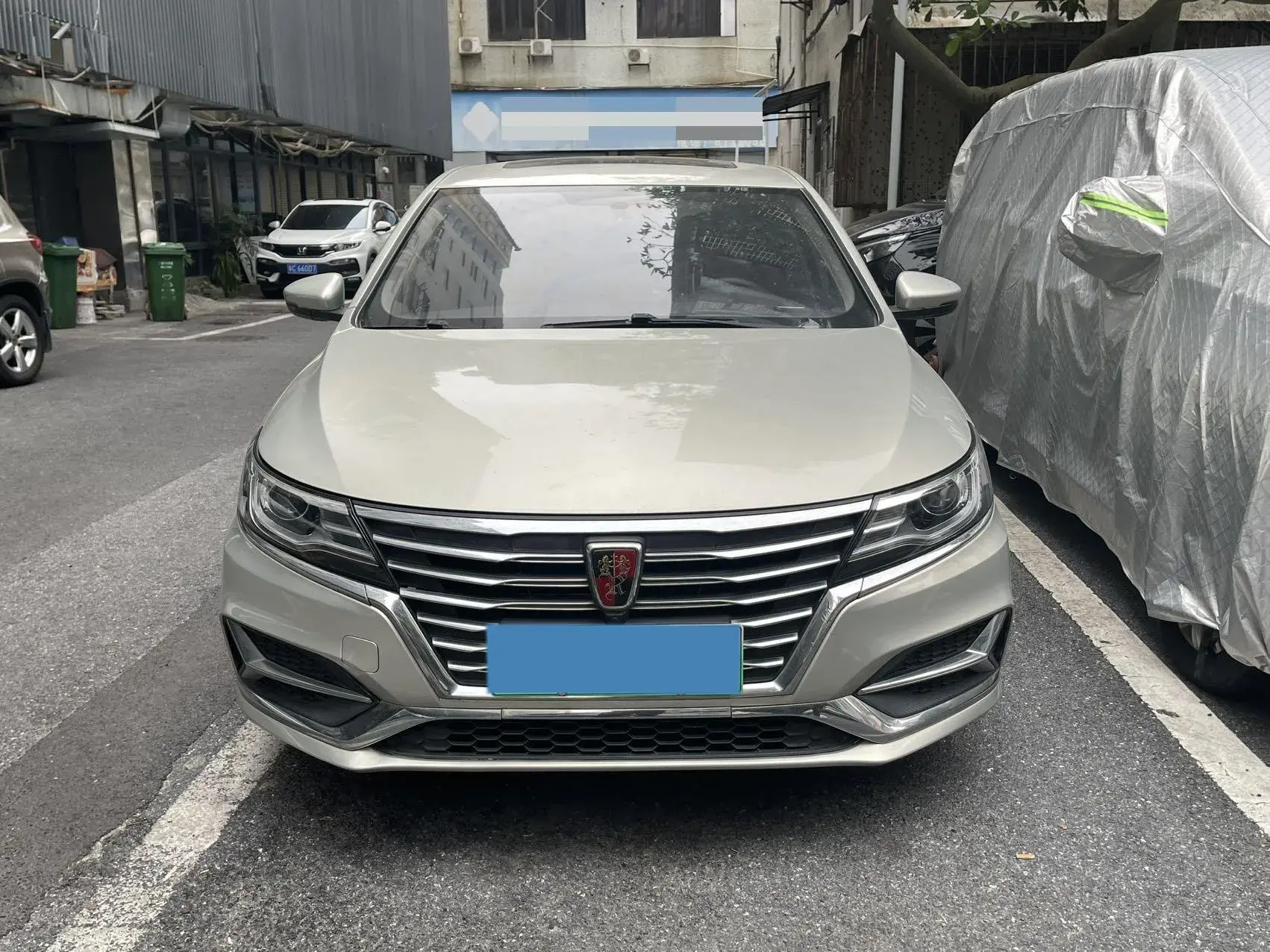 2017 ROEWE I6 thumbnail 2