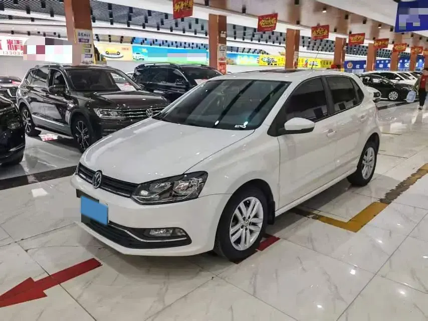 2018 VOLKSWAGEN POLO view 1