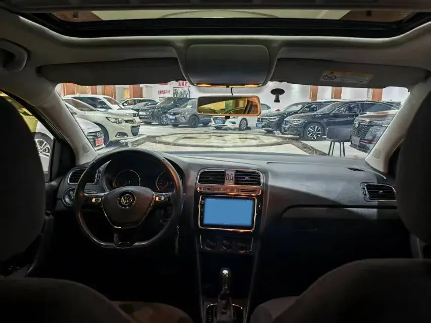 2018 VOLKSWAGEN POLO thumbnail 4