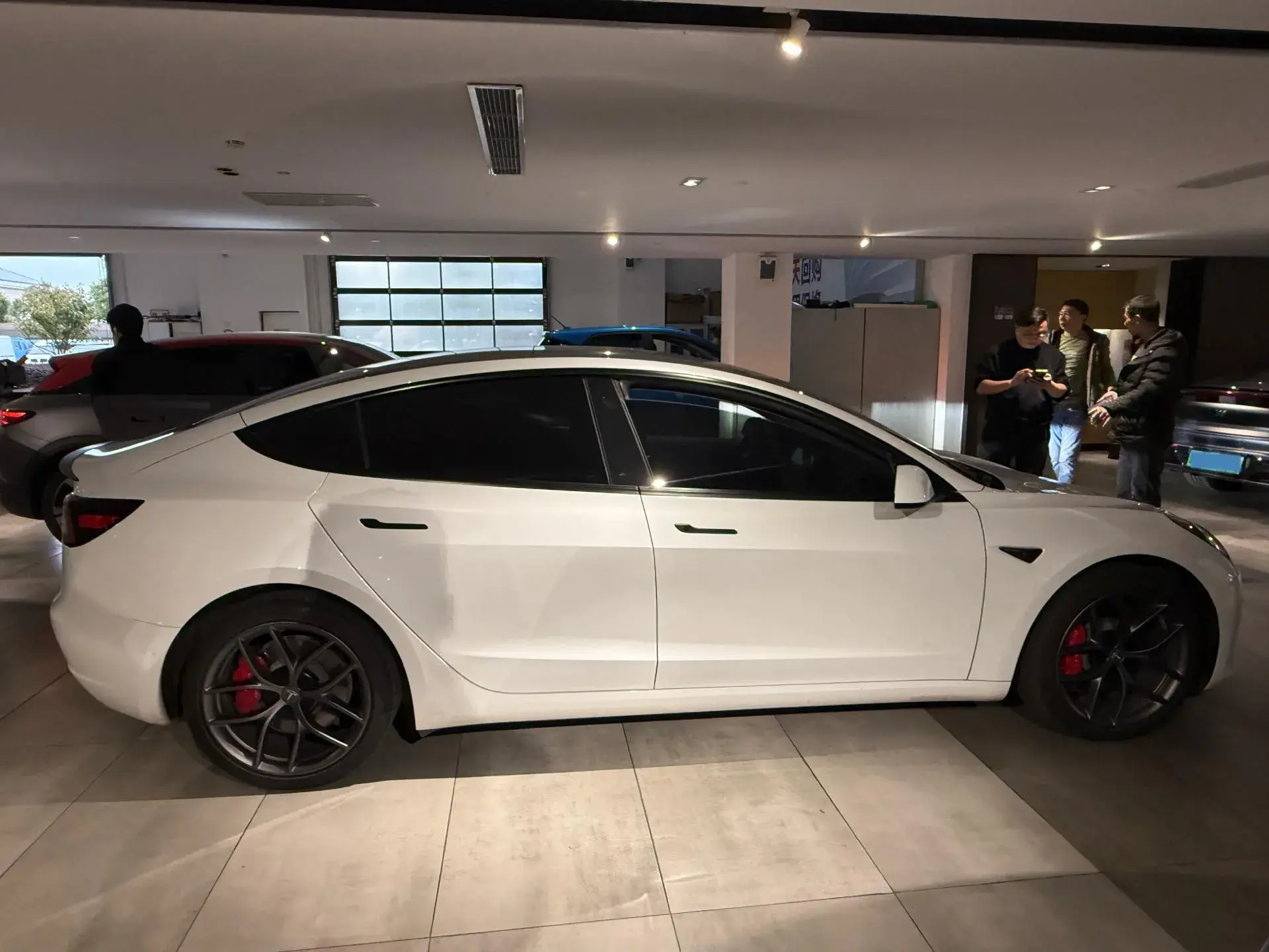 2022 TESLA MODEL thumbnail 3