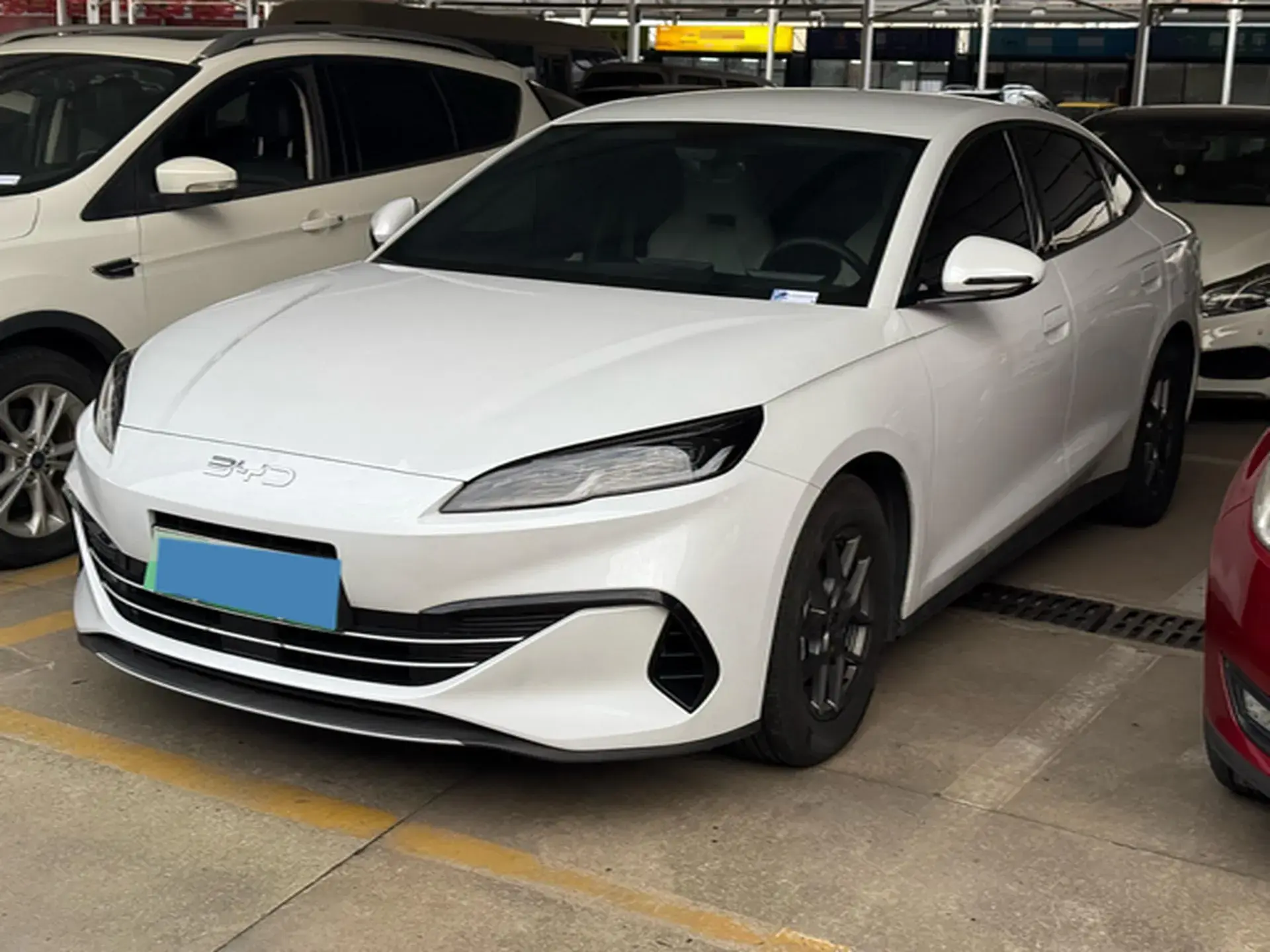 2025 BYD SEAL view 1