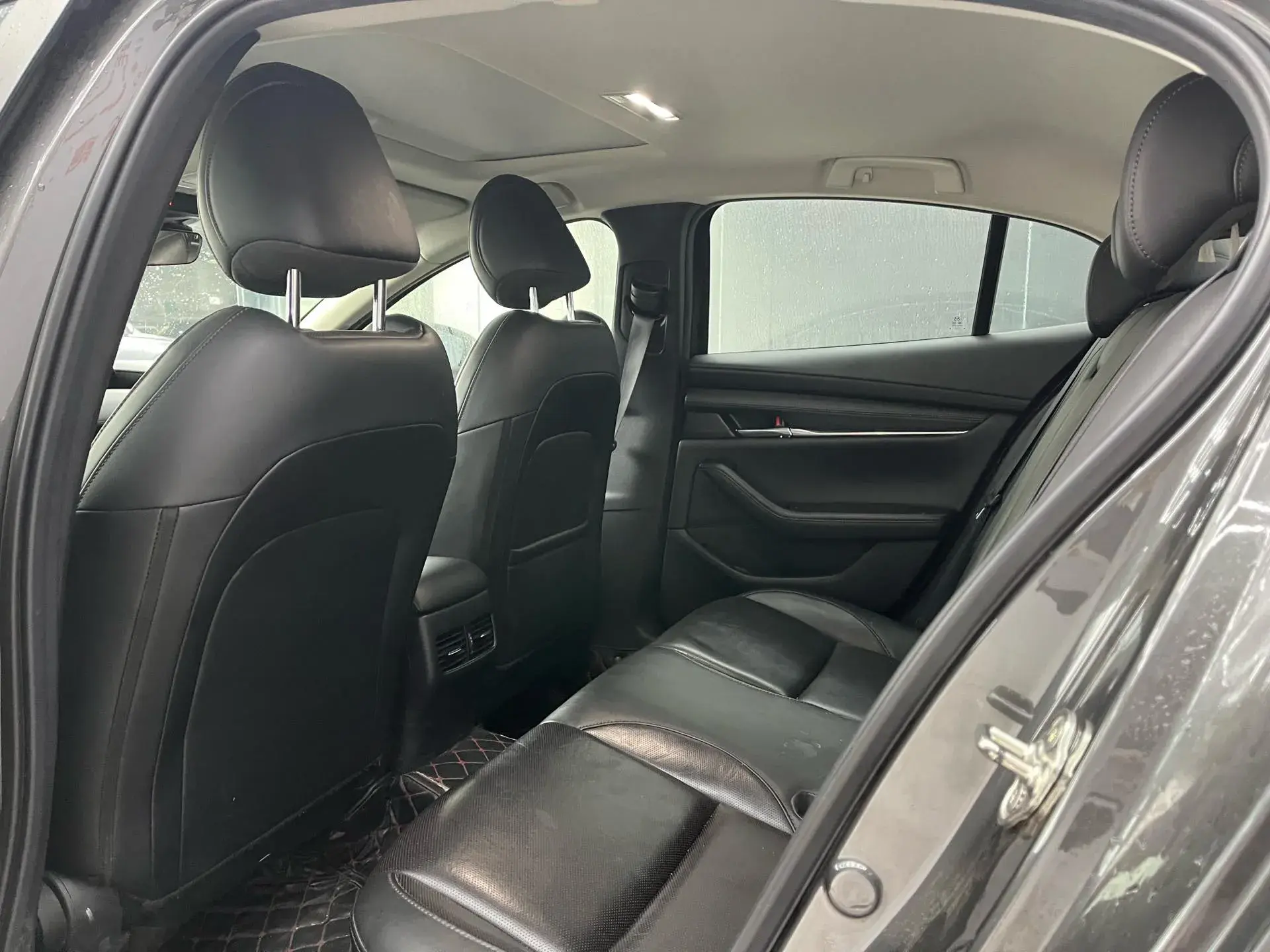 2021 MAZDA 3 thumbnail 4