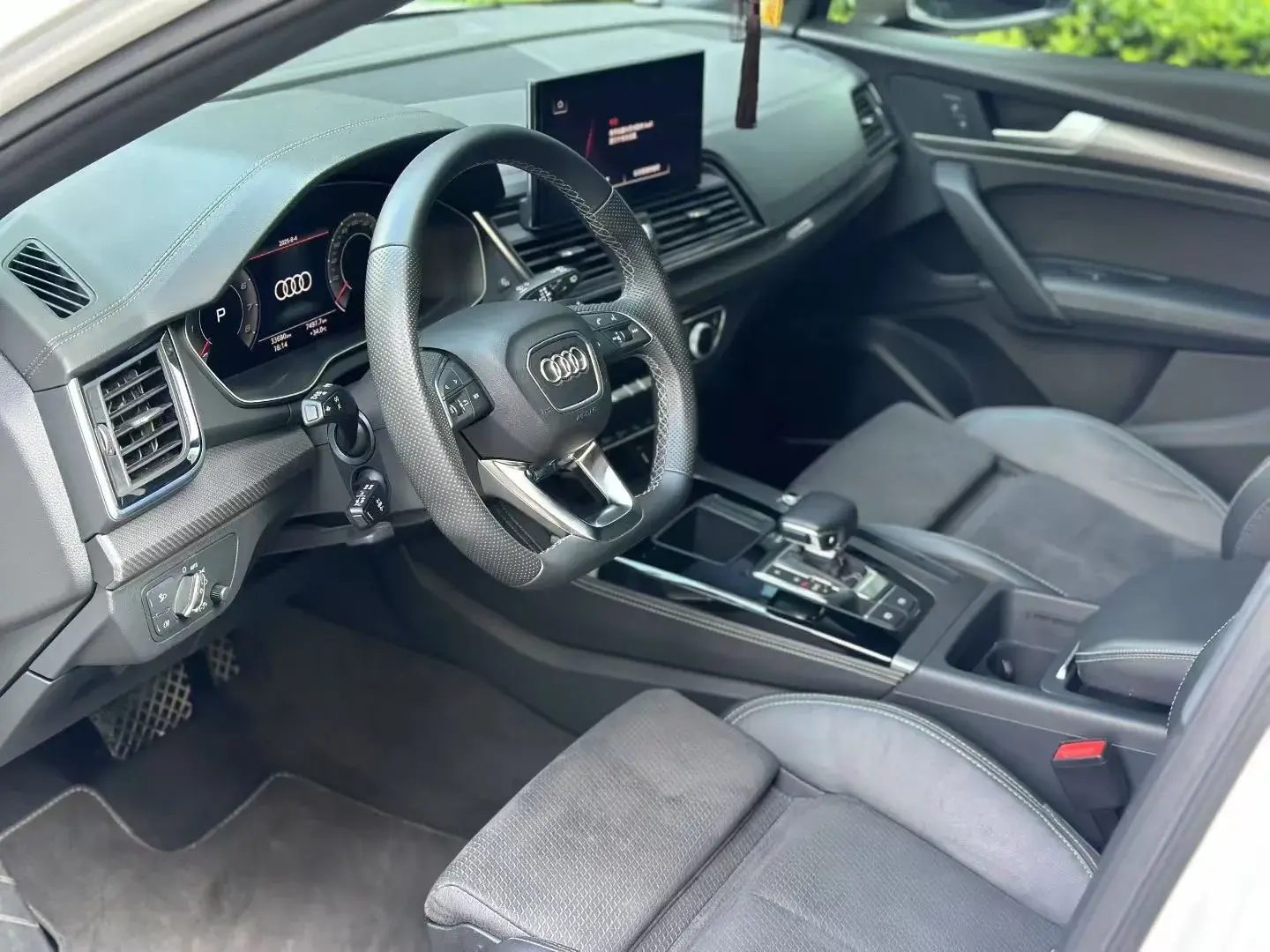 2021 AUDI Q5L thumbnail 4