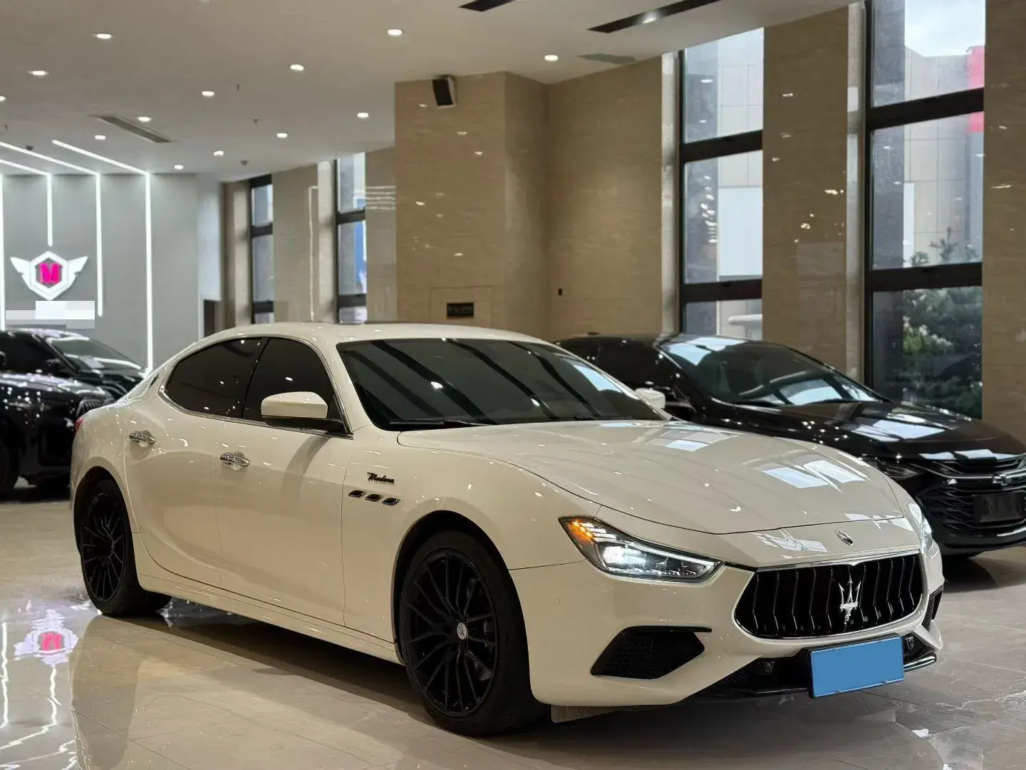 2022 MASERATI GHIBLI thumbnail 4