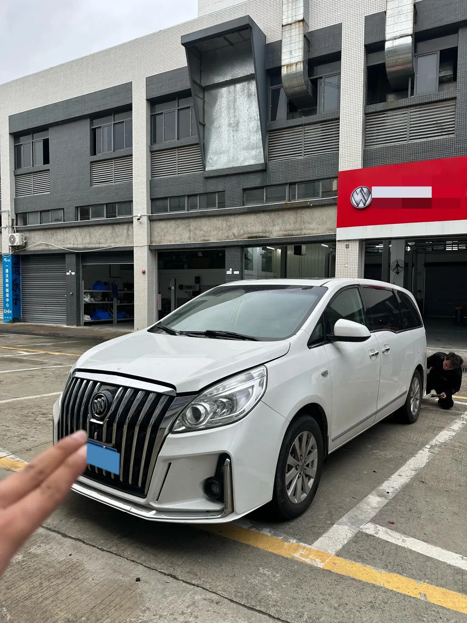 2018 BUICK GL8 view 1