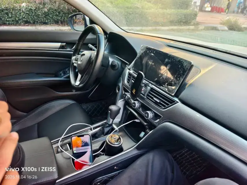 2022 HONDA ACCORD thumbnail 4