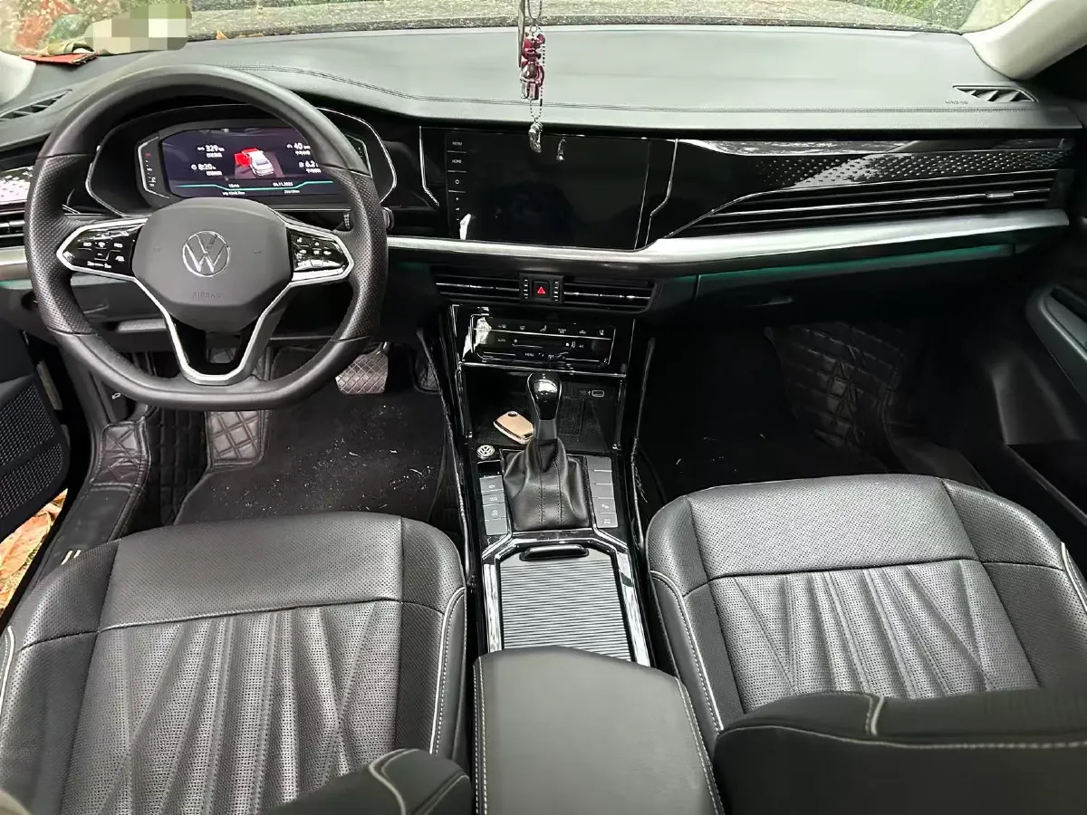 2023 Volkswagen Passat 2.0T 186HP L4 7DCT,autocango,china used car exporter,china ev exporter,chinese used car exporter,chinese used ev exporter