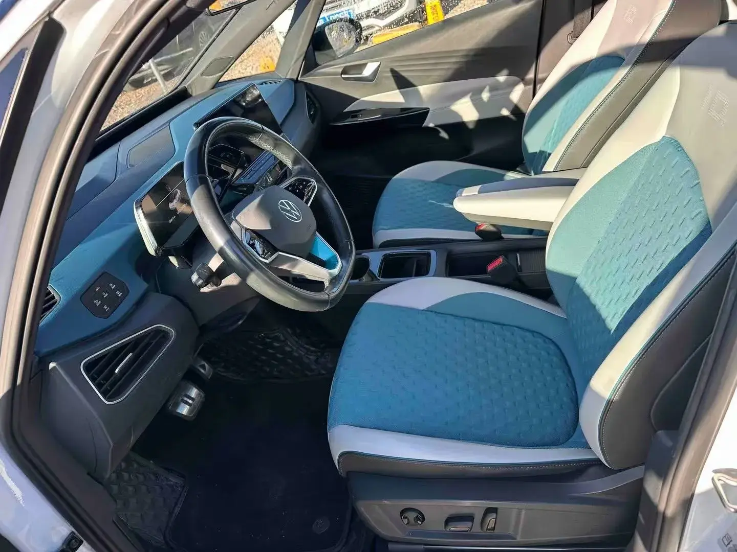 2022 VOLKSWAGEN ID.3 thumbnail 4