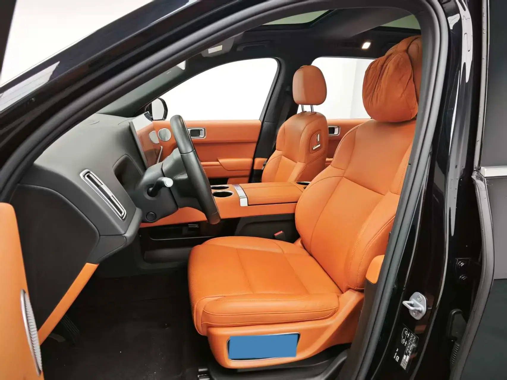 2023 LI L8 thumbnail 4