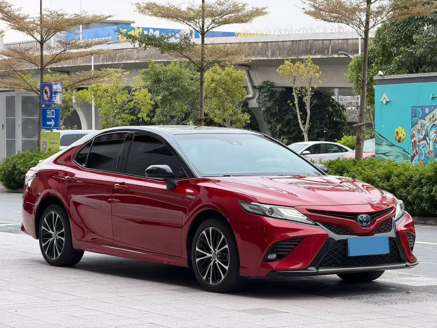 2019 TOYOTA CAMRY thumbnail 3