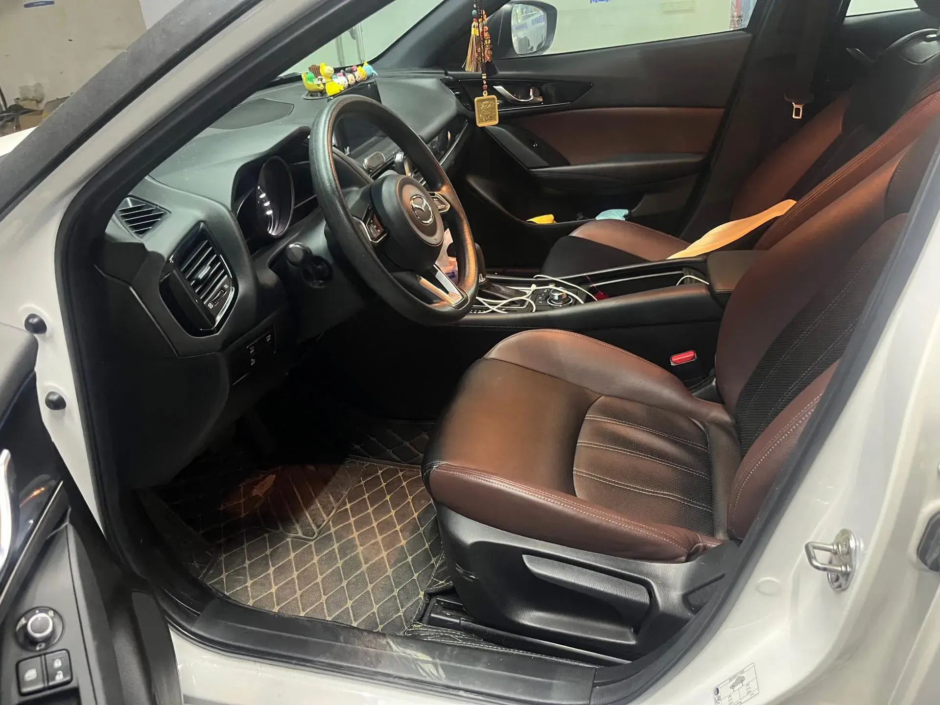 2021 MAZDA CX-4 thumbnail 2