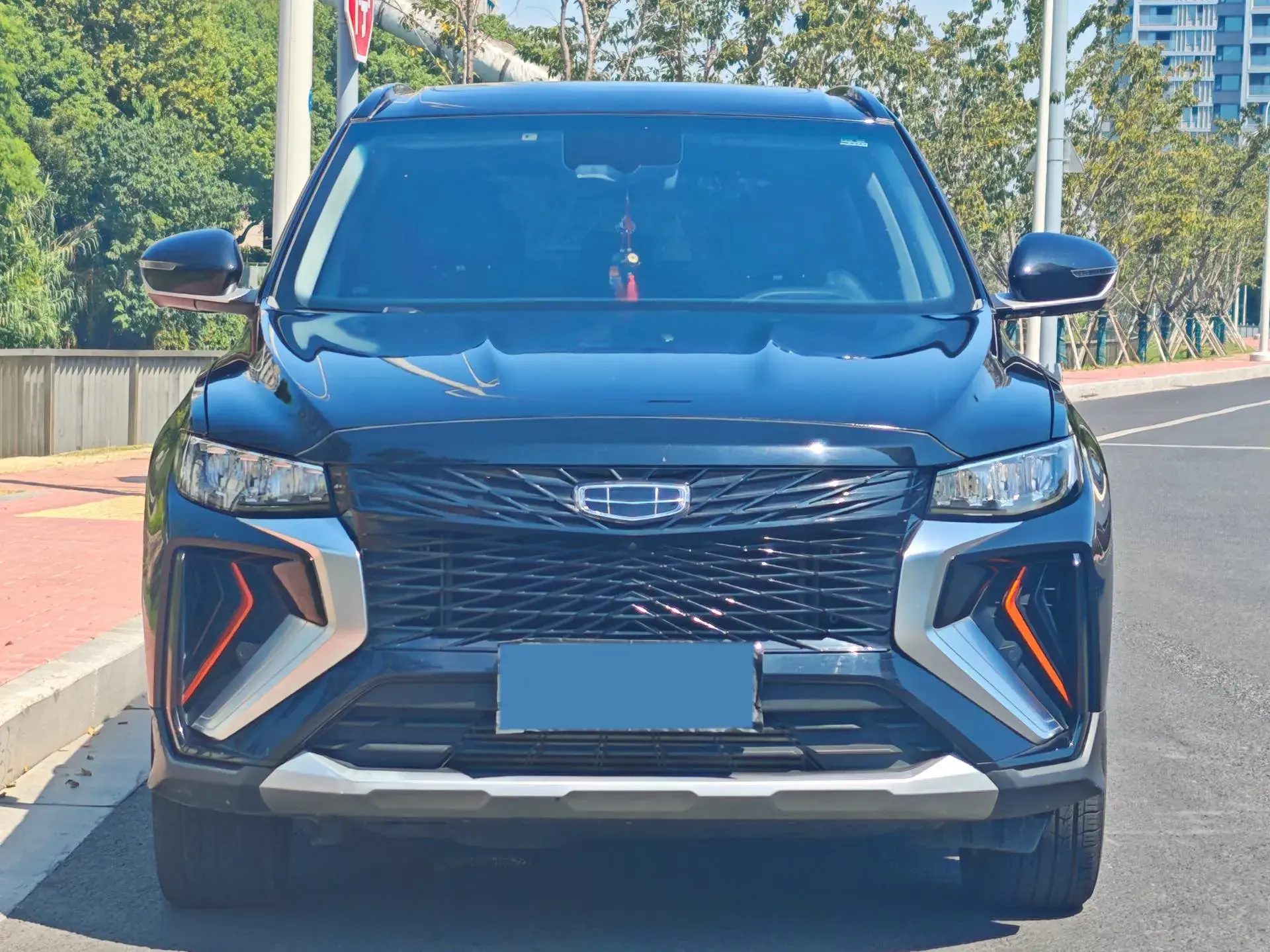 2022 GEELY AZKARRA thumbnail 2