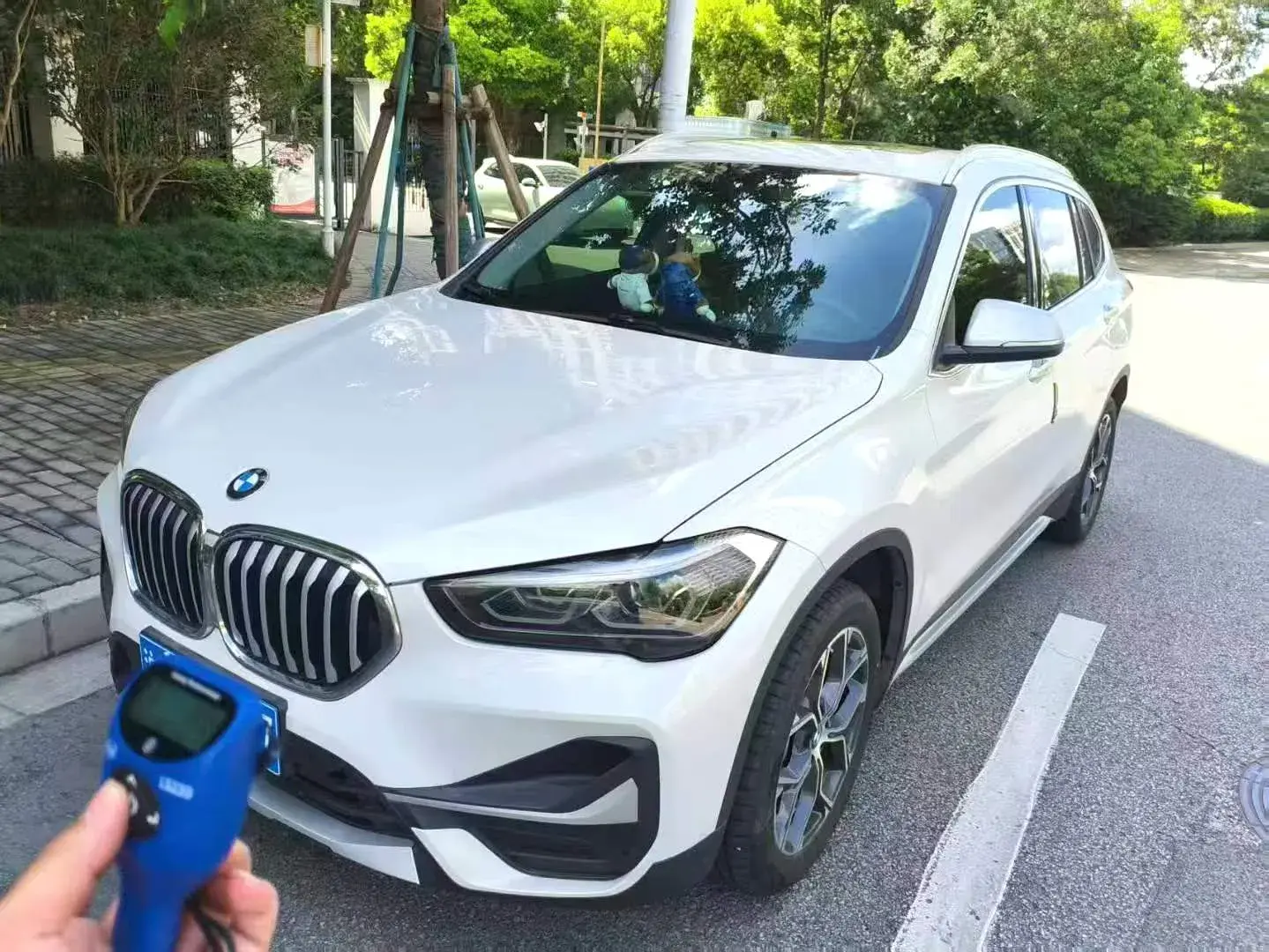 2020 BMW X1 view 1