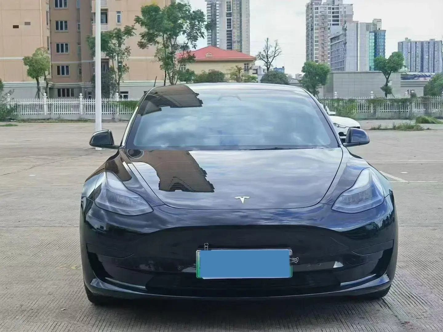 2021 TESLA MODEL thumbnail 2