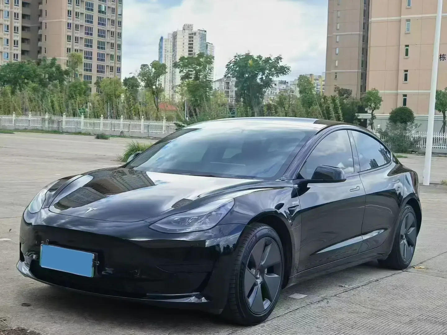 2021 TESLA MODEL view 1
