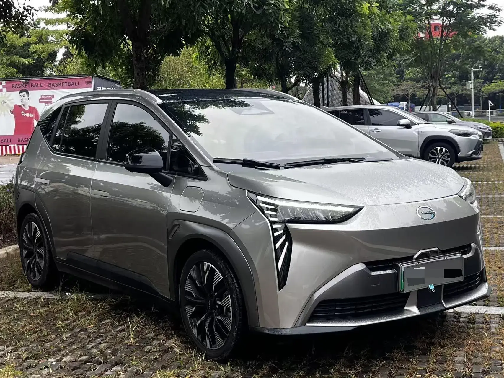 2022 AION Y thumbnail 4