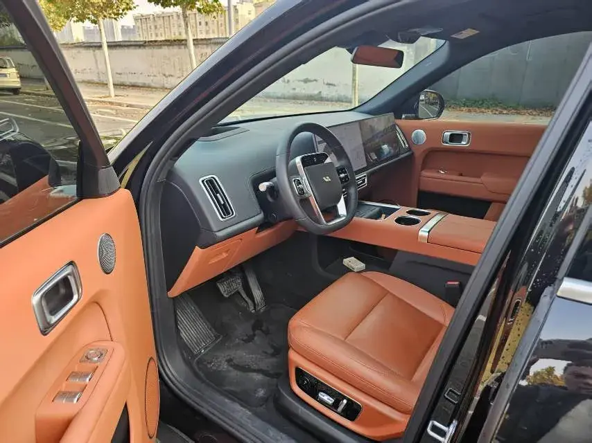 2024 LI L8 thumbnail 4