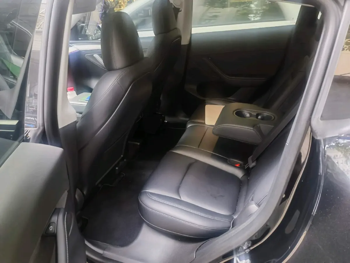 2022 Tesla Model Y BEV 60KWH,autocango,china used car exporter,china ev exporter,chinese used car exporter,chinese used ev exporter