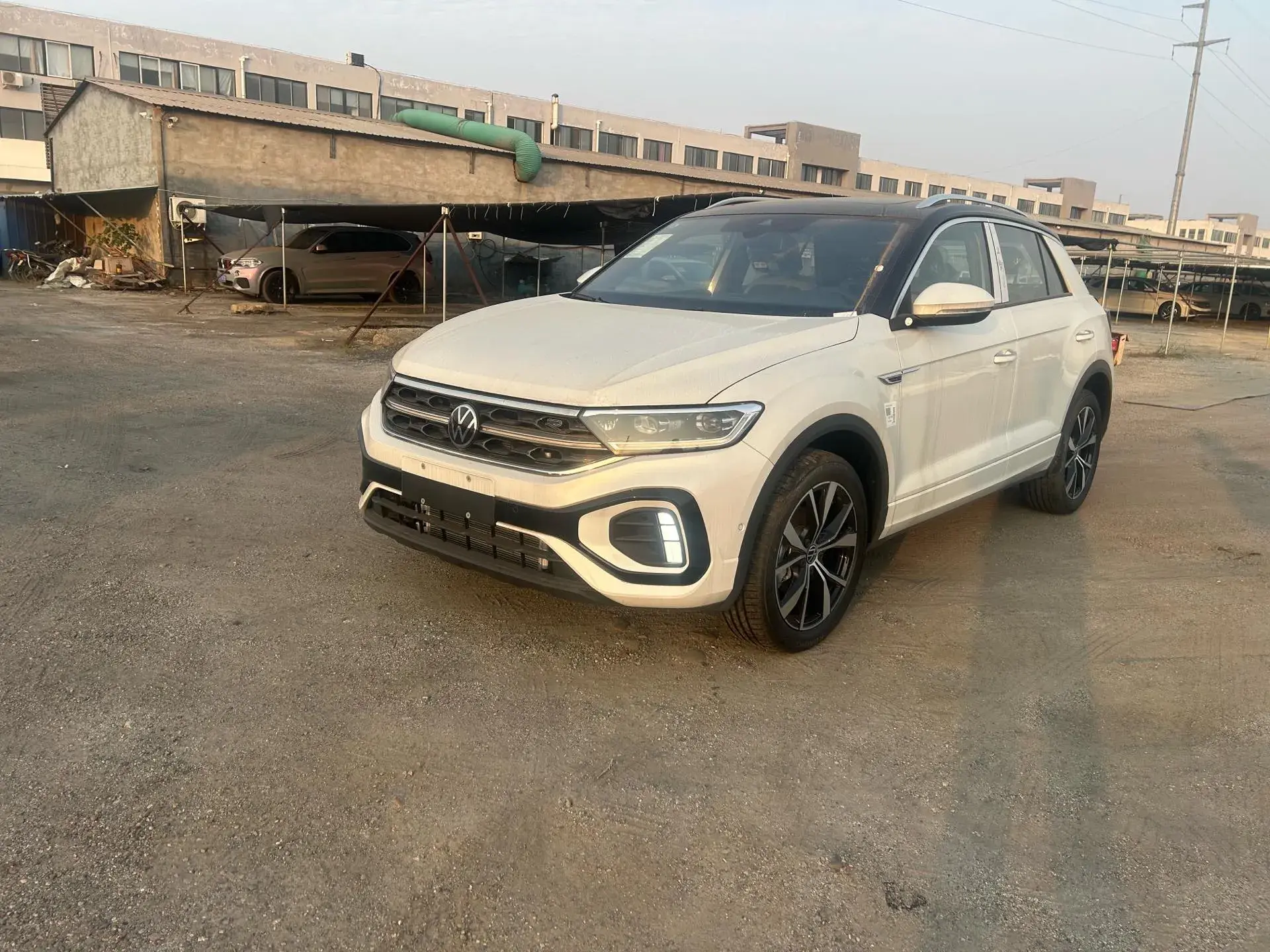 2025 VOLKSWAGEN T-ROC view 1