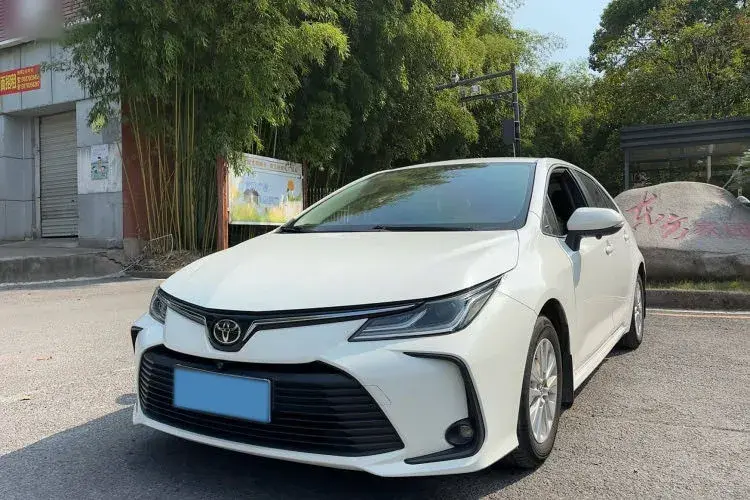2021 TOYOTA COROLLA view 1