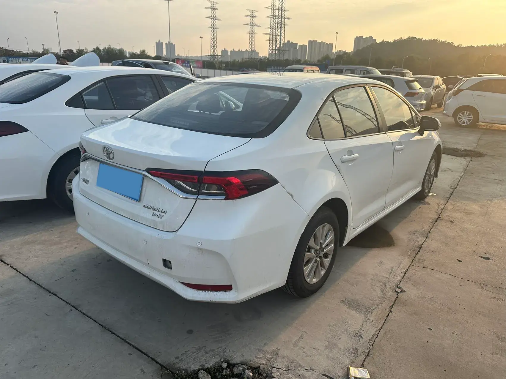 2022 TOYOTA COROLLA thumbnail 4