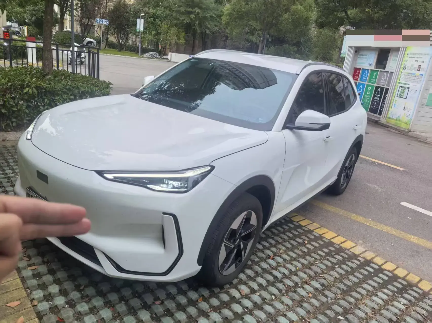 2024 GEELY GALAXY view 1
