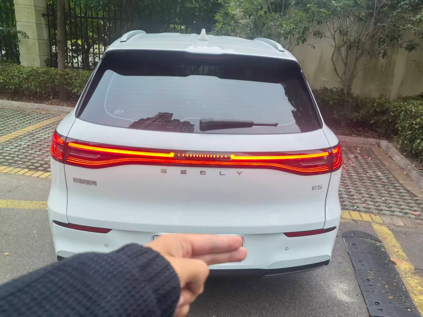 2024 GEELY GALAXY thumbnail 4