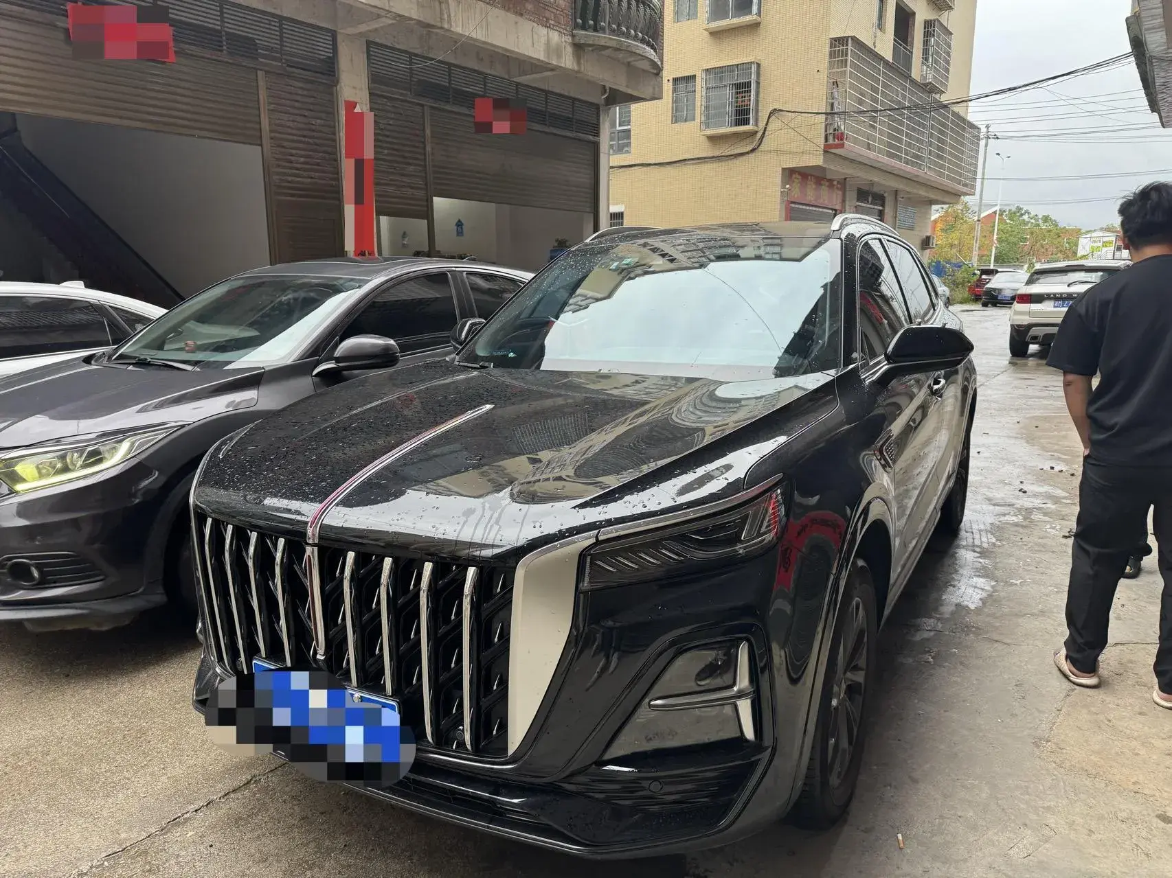2023 HONGQI HS5 view 1