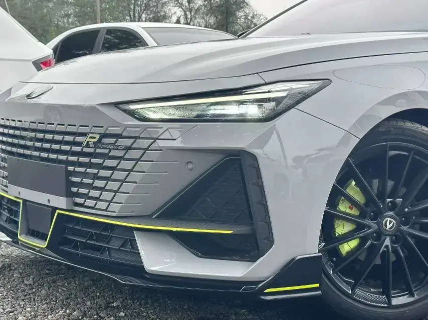 2022 CHANGAN UNI-V thumbnail 2