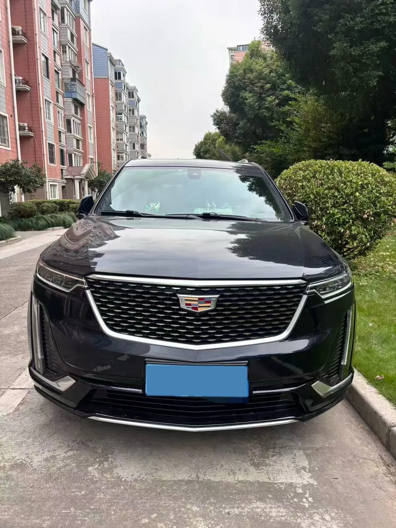 2022 CADILLAC XT6 thumbnail 2