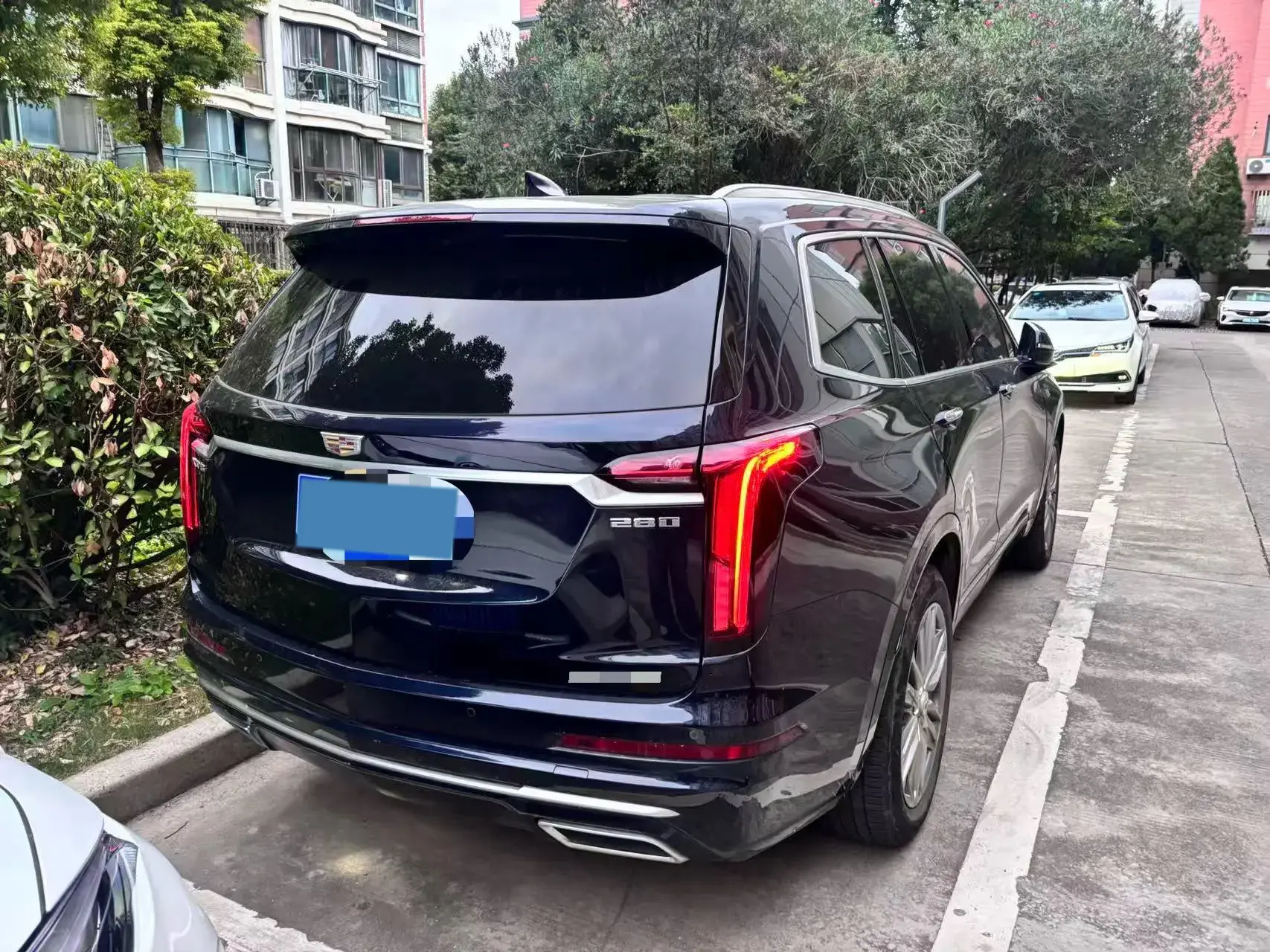 2022 CADILLAC XT6 thumbnail 4