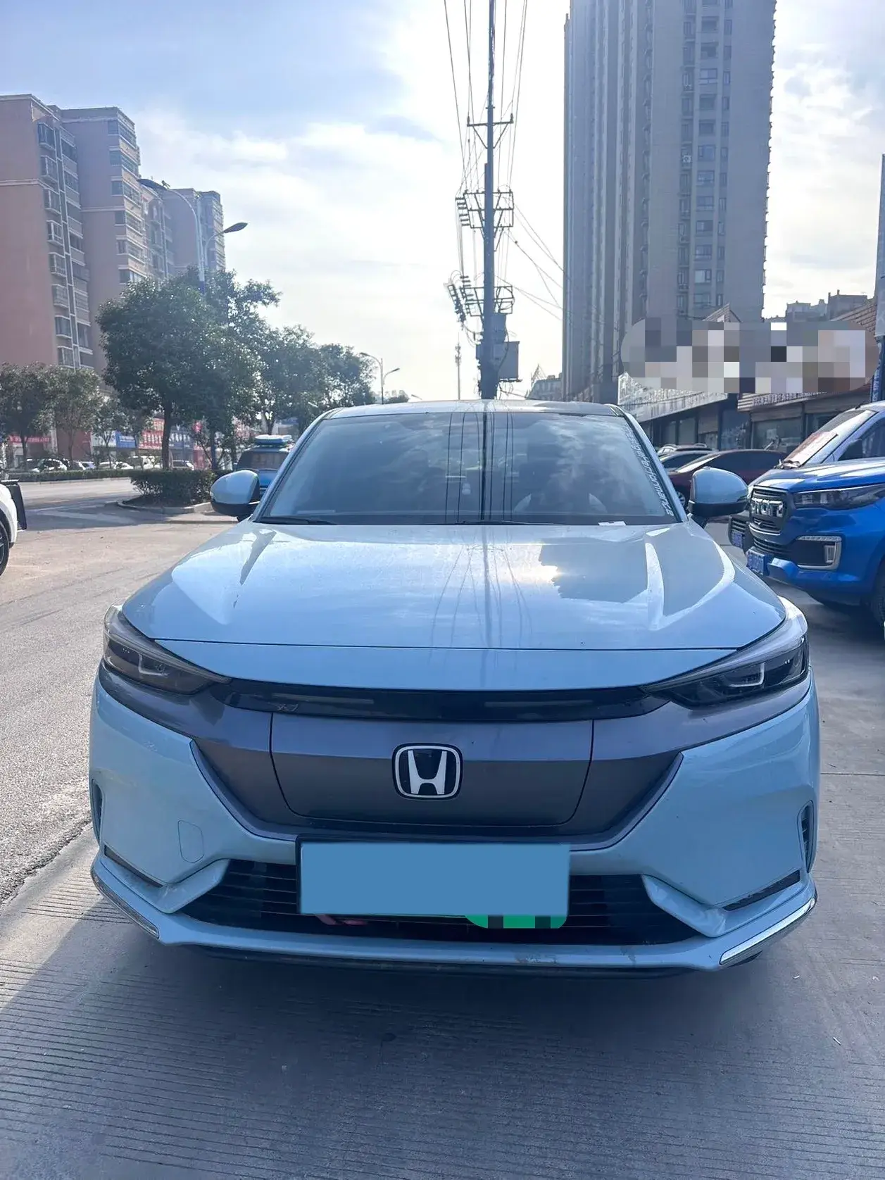 2022 ZEEKR 009 thumbnail 3