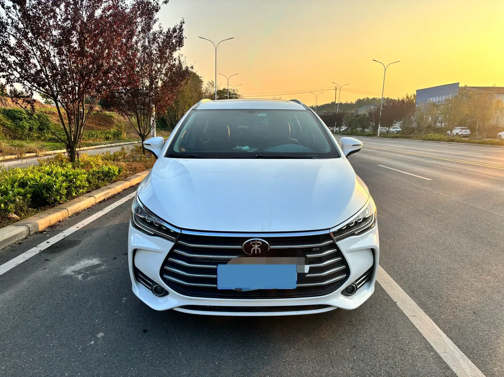 2019 BYD SONG thumbnail 4