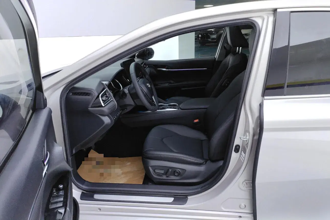 2021 TOYOTA CAMRY thumbnail 4