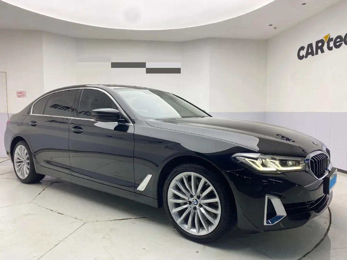 2021 BMW 5 Series 2.0T 252HP L4 8AT,autocango,china used car exporter,china ev exporter,chinese used car exporter,chinese used ev exporter
