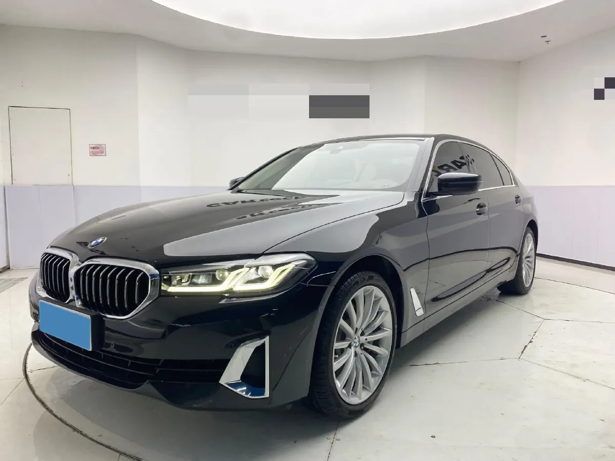 2021 BMW 5 Series 2.0T 252HP L4 8AT,autocango,china used car exporter,china ev exporter,chinese used car exporter,chinese used ev exporter