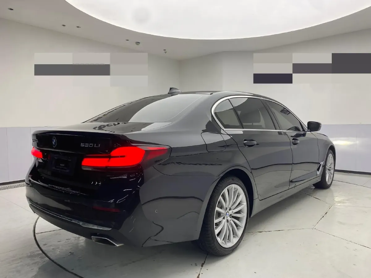 2021 BMW 5 Series 2.0T 252HP L4 8AT,autocango,china used car exporter,china ev exporter,chinese used car exporter,chinese used ev exporter