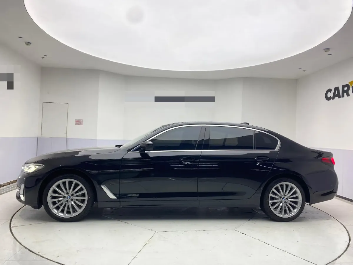 2021 BMW 5 Series 2.0T 252HP L4 8AT,autocango,china used car exporter,china ev exporter,chinese used car exporter,chinese used ev exporter