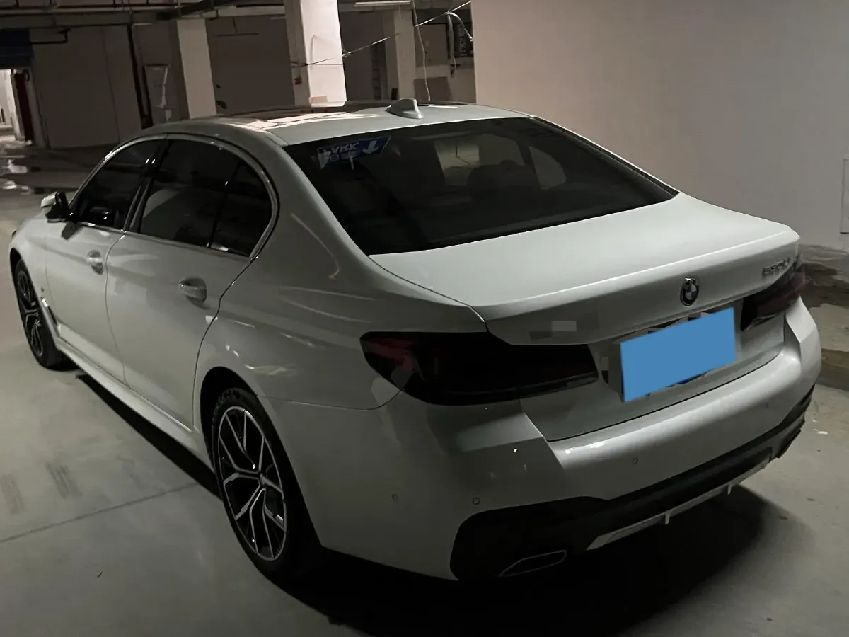2023 BMW 5 Series 2.0T 245HP L4 8AT,autocango,china used car exporter,china ev exporter,chinese used car exporter,chinese used ev exporter