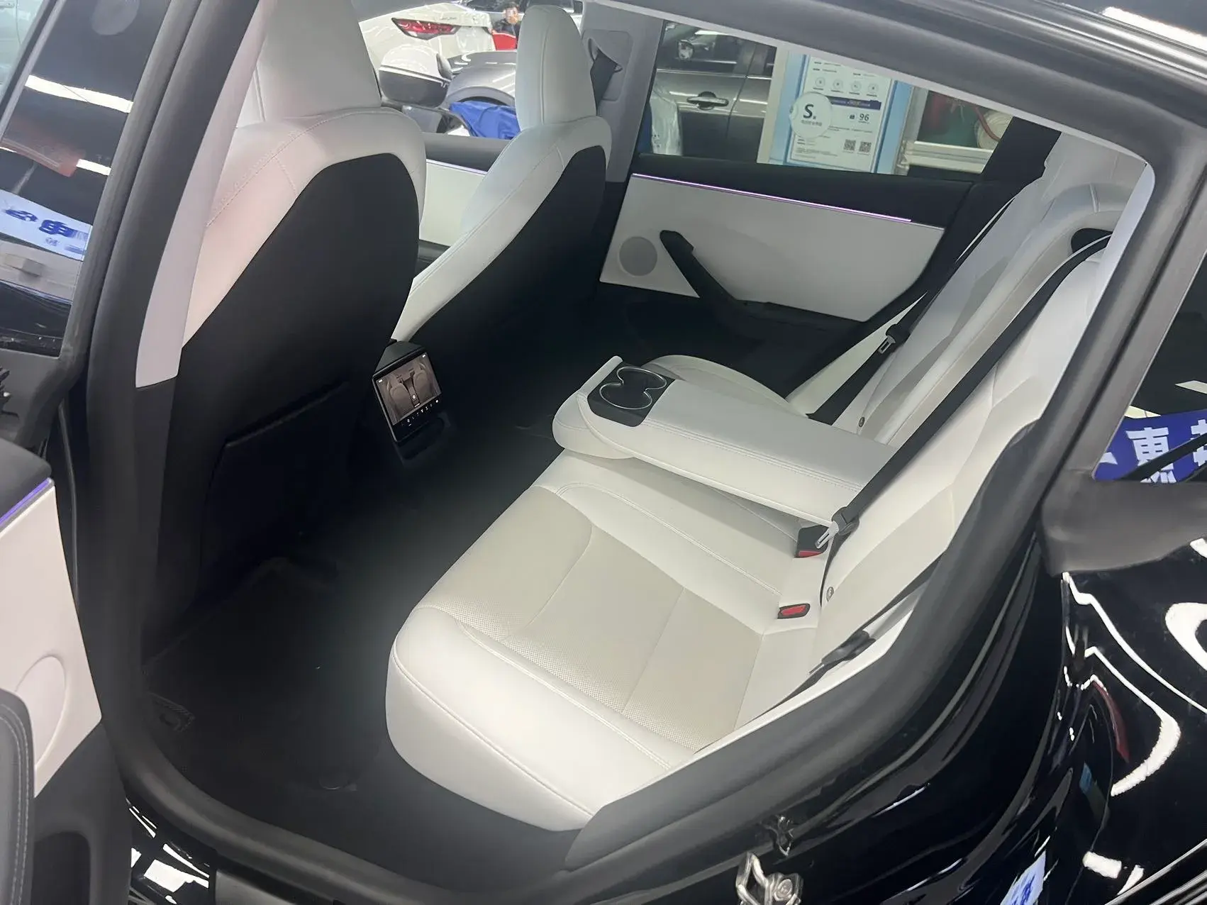 2023 TESLA MODEL thumbnail 3