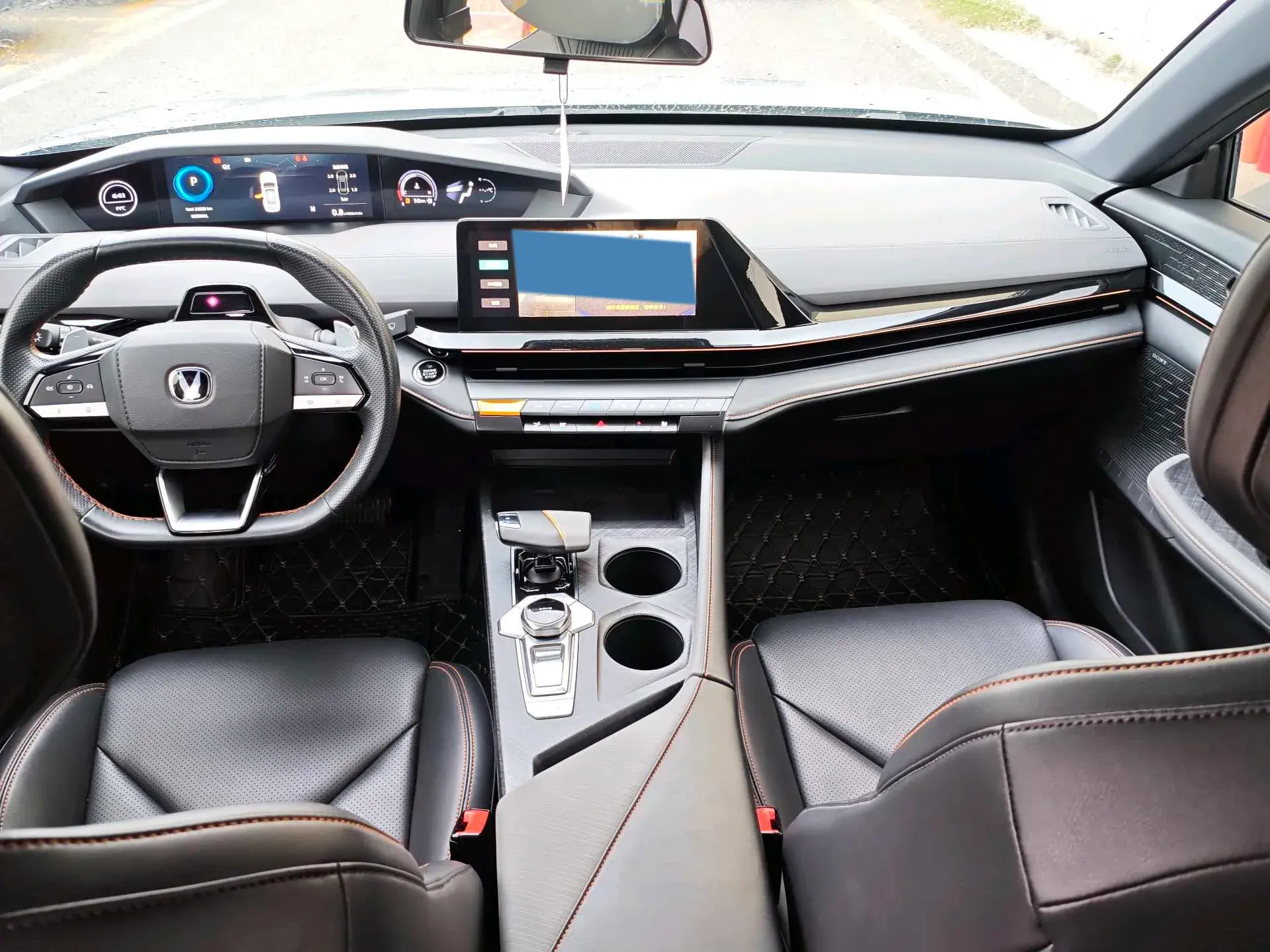 2022 CHANGAN UNI-V thumbnail 3