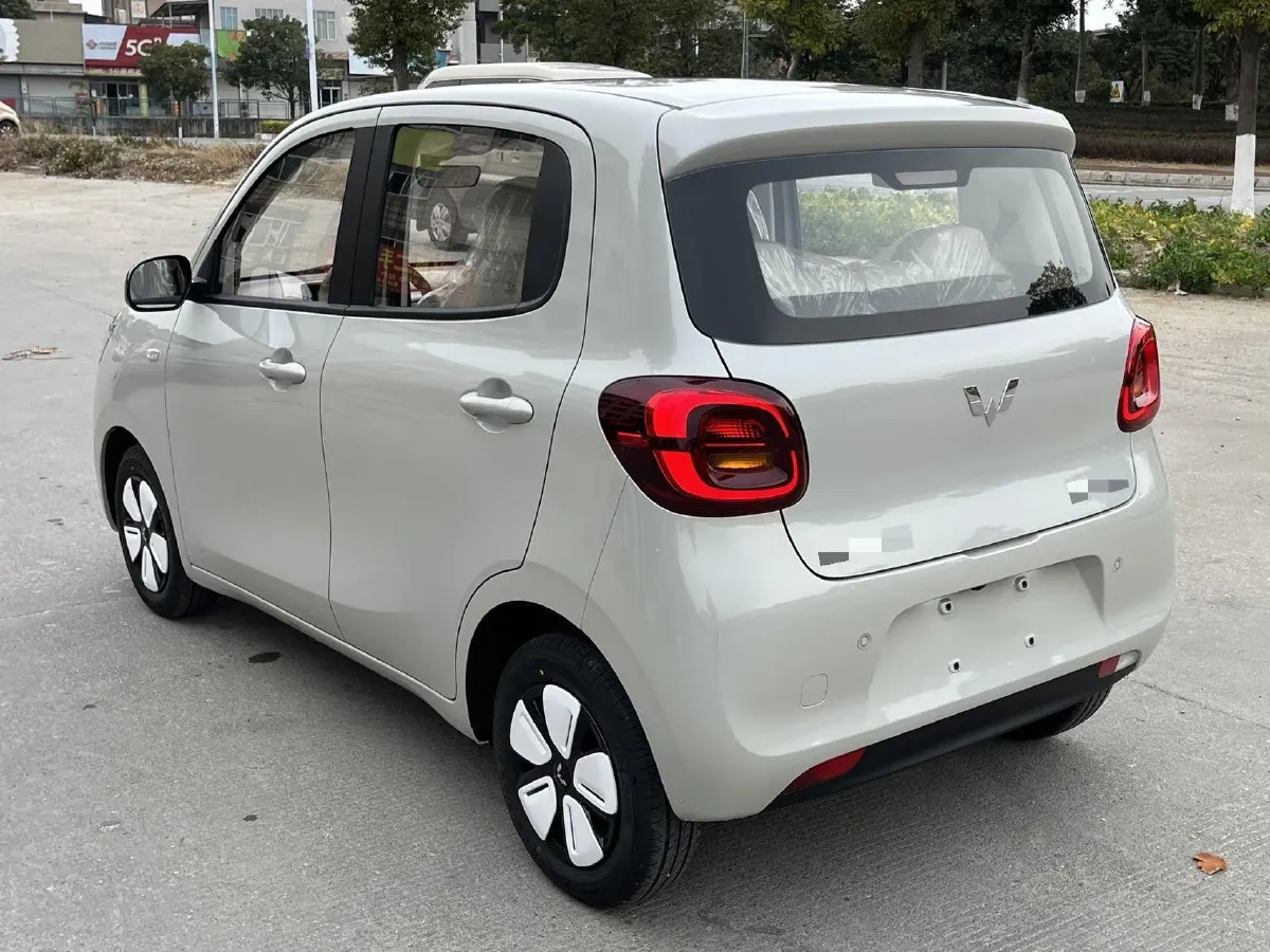 2025 WuLing HongGuang MINI EV BEV 16.2KWH,autocango,china used car exporter,china ev exporter,chinese used car exporter,chinese used ev exporter