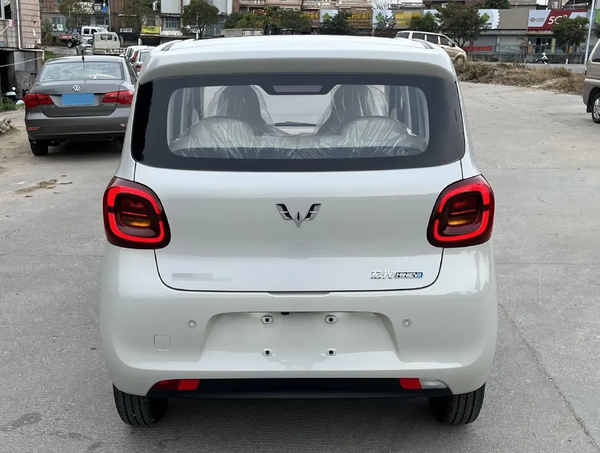 2025 WuLing HongGuang MINI EV BEV 16.2KWH,autocango,china used car exporter,china ev exporter,chinese used car exporter,chinese used ev exporter