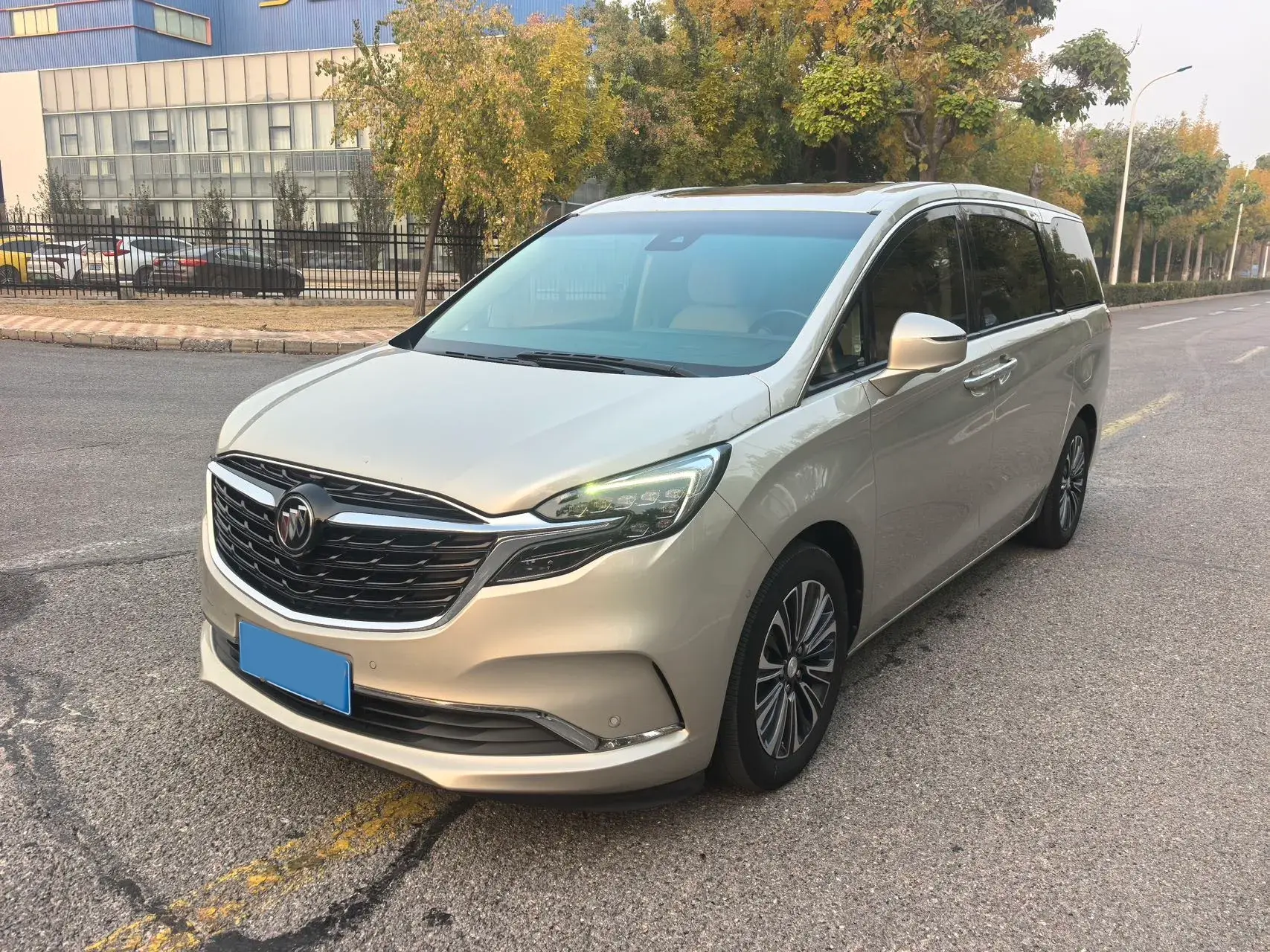 2022 BUICK GL8 view 1